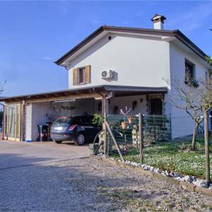 Villa Bifamiliare In Vendita a Cessalto